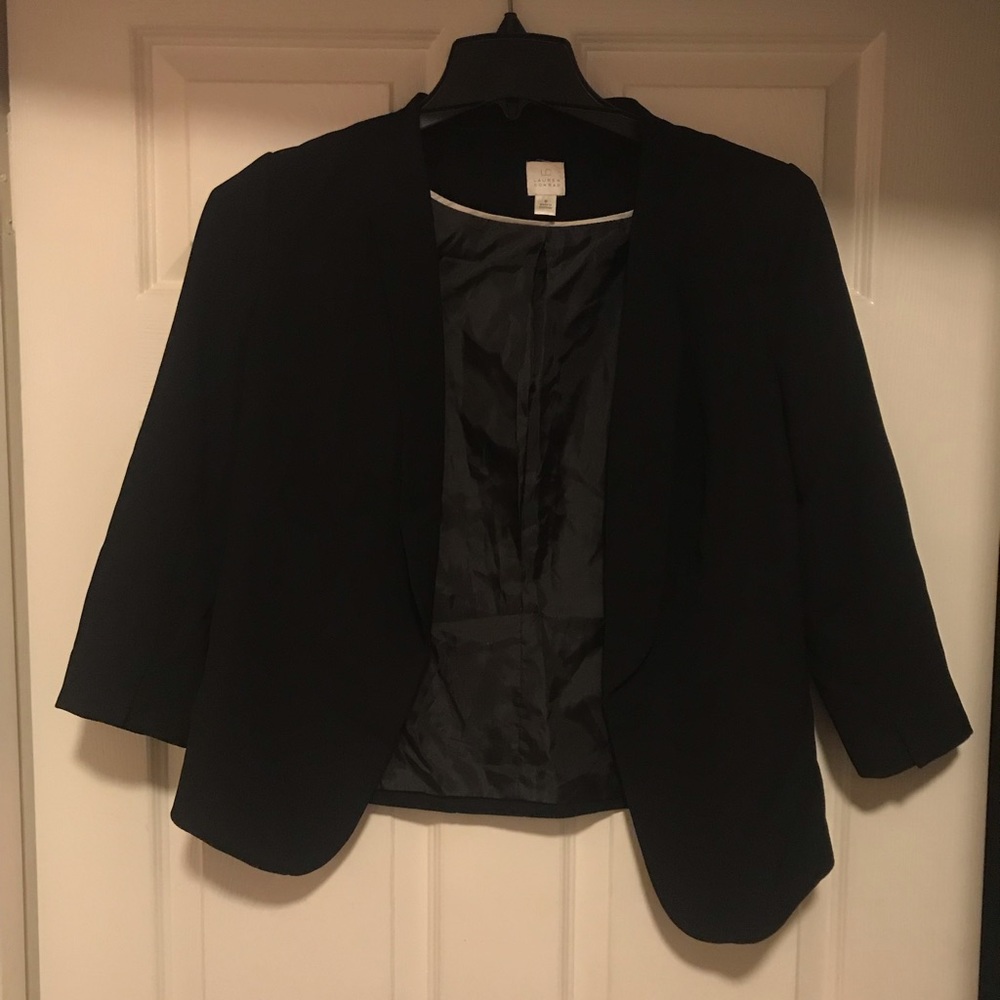 Black Lauren Conrad blazer. Like new. Open front